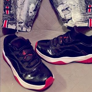 Air Jordan CMFT 11 VIS Air size 6